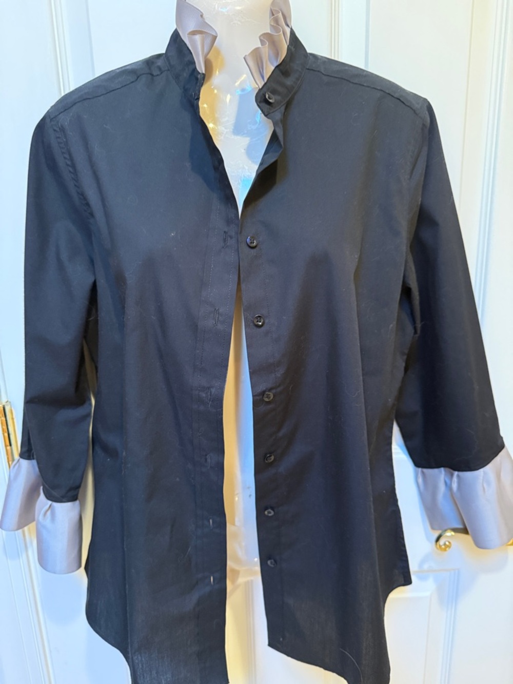 Pearly Vine Black Button-Up Shirt with Contrast silver/gray ruffle Cuffs